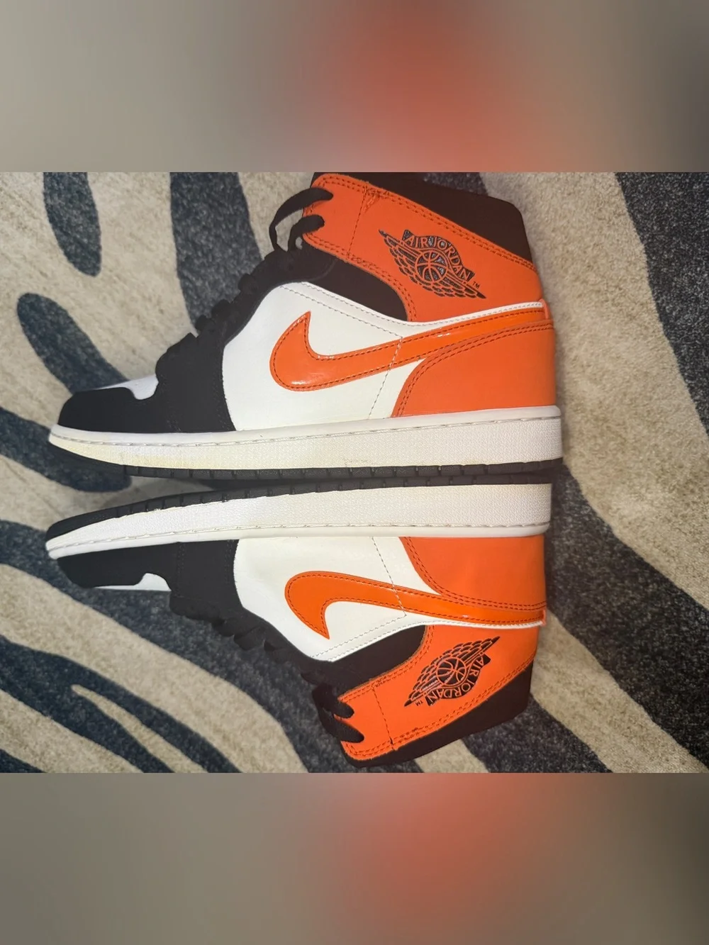 Air Jordan 1 Mid